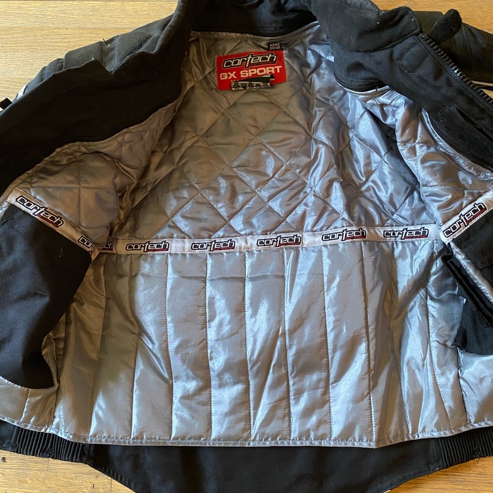 Motorcycle jacket - Picture 2 of 8